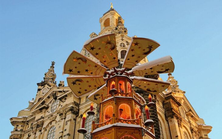 © Liane M - Fotolia - Dresden, Weihnachtsmarkt an der Frauenkirche