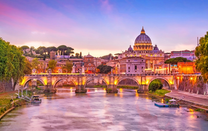 © f11photo - stock.adobe.com - Basilika Sankt Peter im Vatikan in Rom