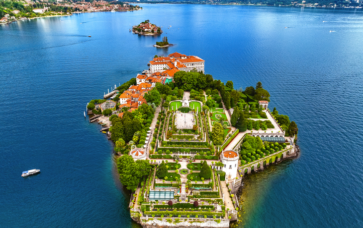 Luftaufnahme der Isola Bella, im Archipel der Borromäischen Inseln im Lago Maggiore