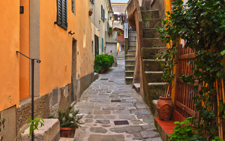 Marciana auf der Insel Elba, Italien - ©Antonio Scarpi - stock.adobe.com