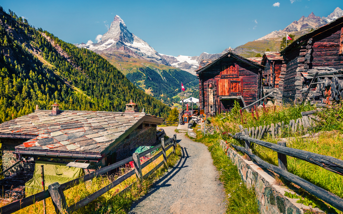 Matterhorn in der Schweiz - © Andrew Mayovskyy - stock.adobe.com