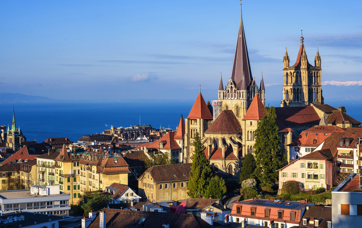 Lausanne, Stadt am Genfersee - © Boris Stroujko - stock.adobe.com