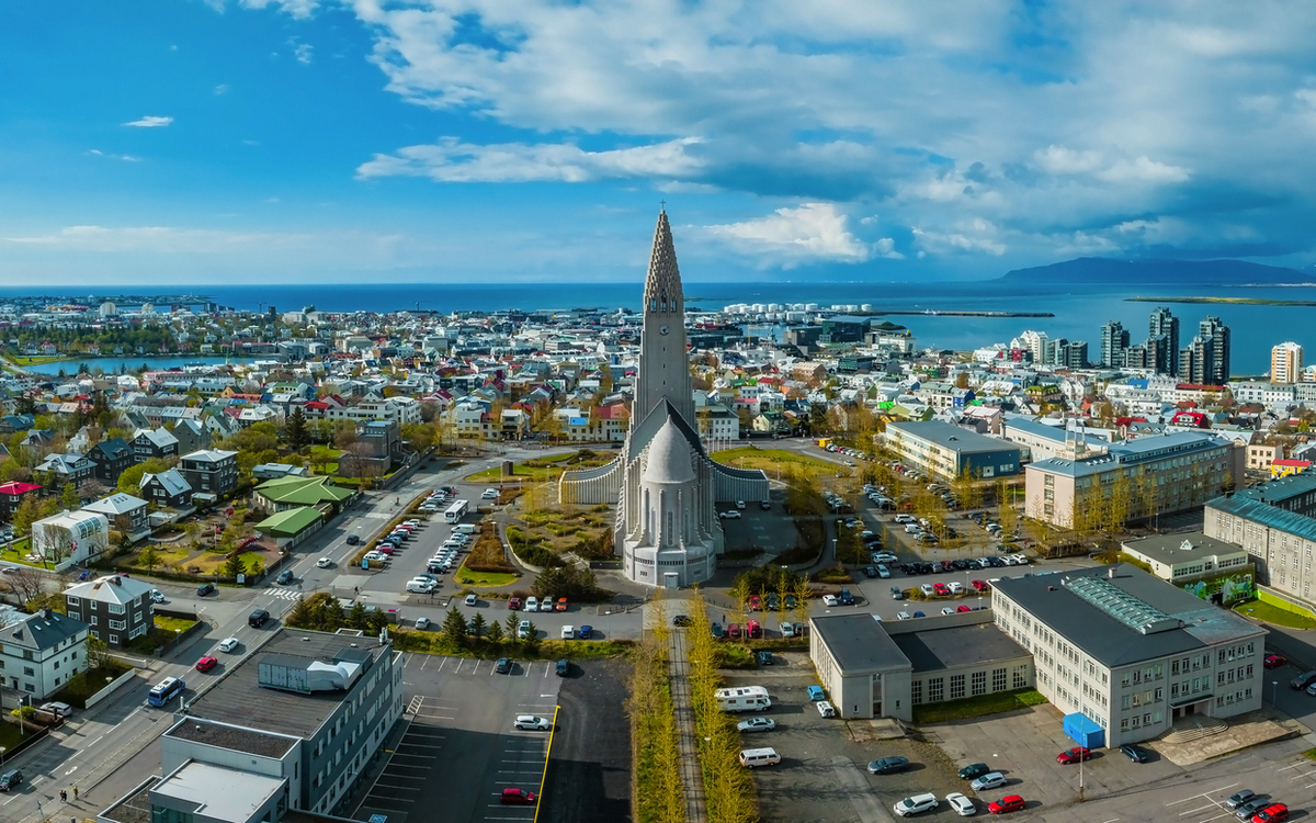 sonniges Reykjavik - © ingusk - stock.adobe.com