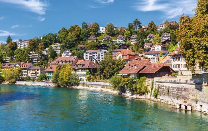 Bern Altstadt und der Aare - © vogelsp - Fotolia