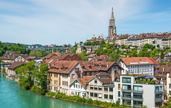 Welt Schatz Stadt. Ansicht von Bern Altstadt über der Aare - Schweiz. - © valet - Fotolia