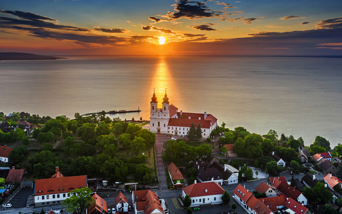 Abtei Tihany auf der Halbinsel Tihany am Balaton - © zgphotography - stock.adobe.com