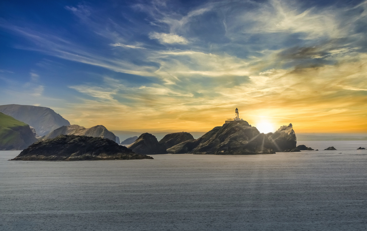 Blick auf die Insel Unst, die nördlichste Shetlandinsel - © Luis - stock.adobe.com