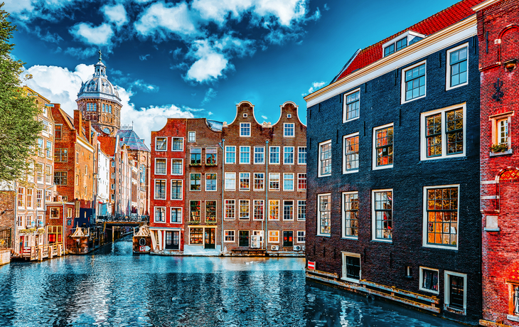 Amsterdam in den Niederlanden - © BRIAN_KINNEY - stock.adobe.com