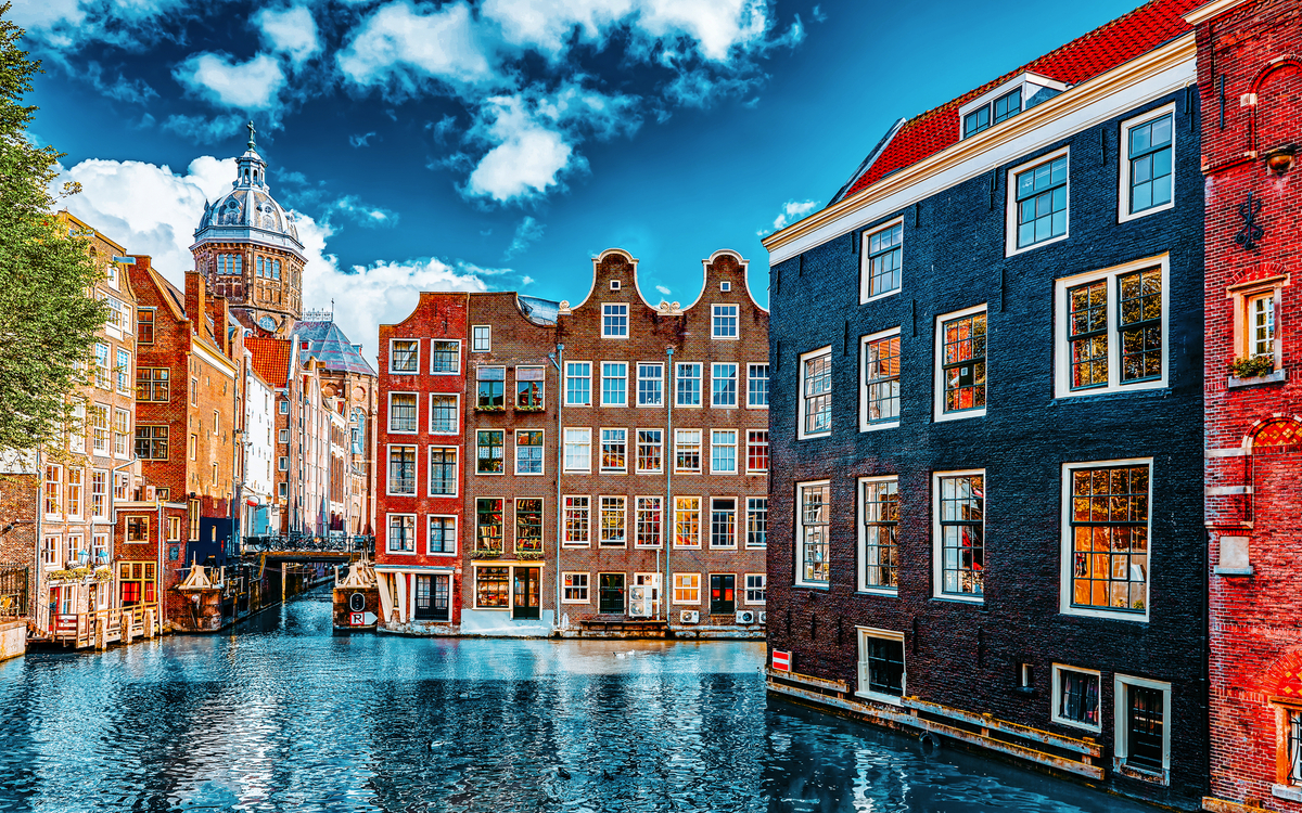 Amsterdam in den Niederlanden - © BRIAN_KINNEY - stock.adobe.com