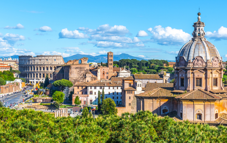 Kirche Santi Luca e Martina in Rom - © pyty - stock.adobe.com