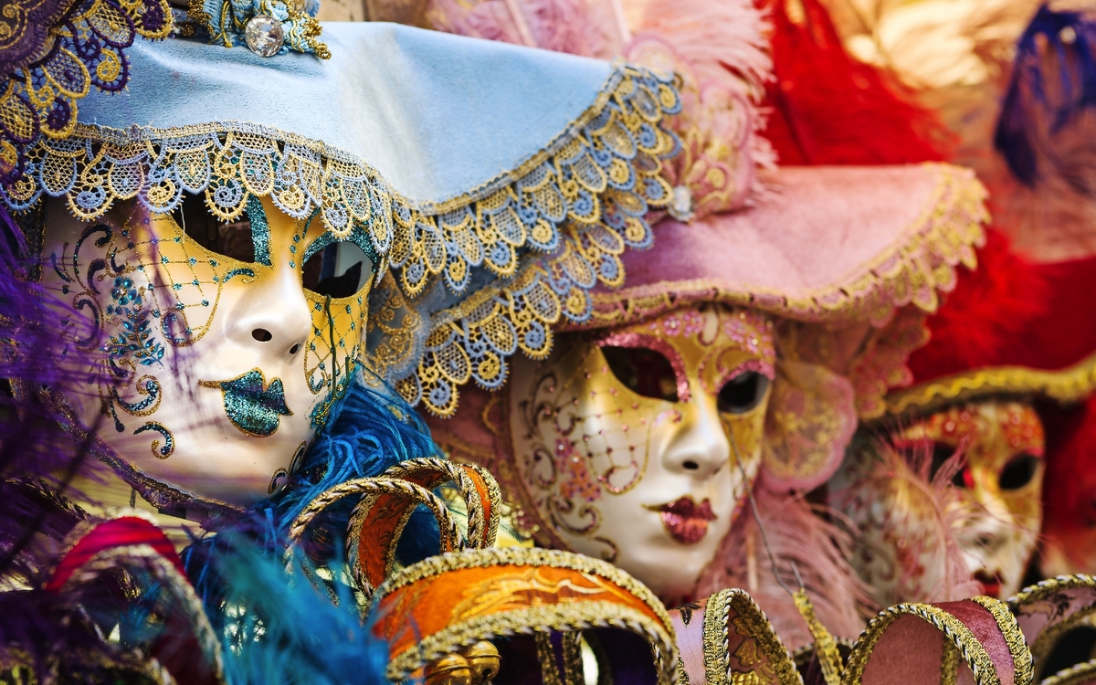 Venezianische Masken - © Bernd Rehorst - Fotolia