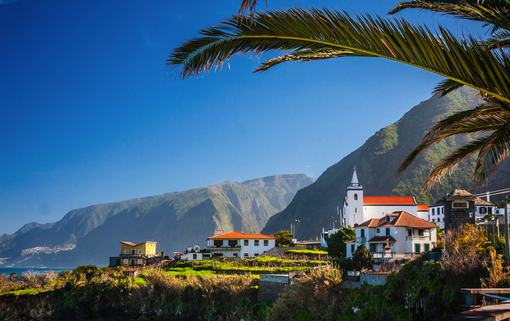 Câmara de Lobos auf Madeira - © anilah - stock.adobe.com