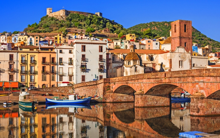 Bosa auf Sardinien, Italien - © kite_rin - stock.adobe.com