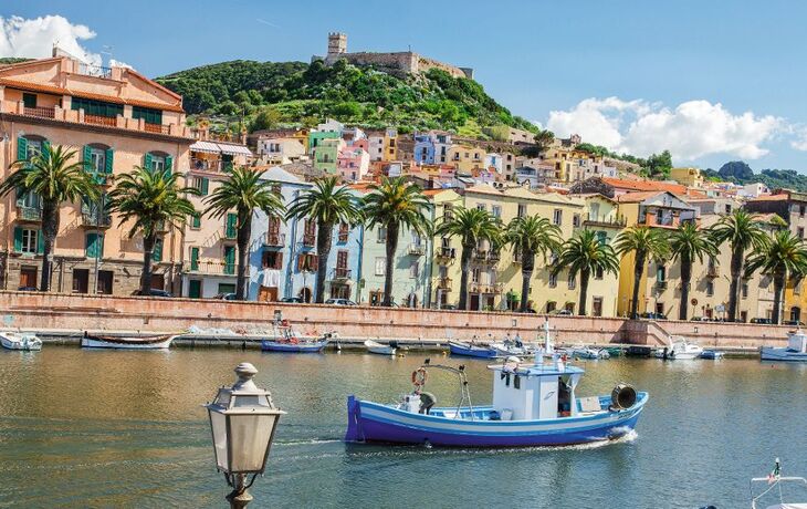 Bosa auf Sardinien, Italien - © miroslav_1 - Fotolia