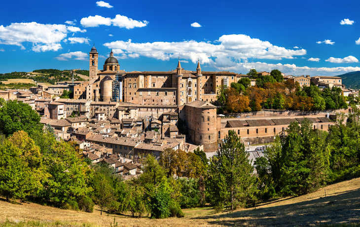 Stadtbild von Urbino in den Marken - © Leonid Andronov - stock.adobe.com