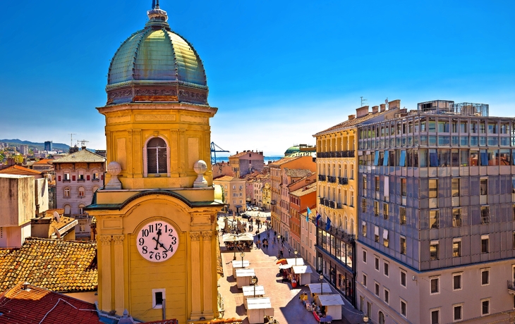 Glockenturm in Rijeka, Kroatien - © xbrchx - stock.adobe.com