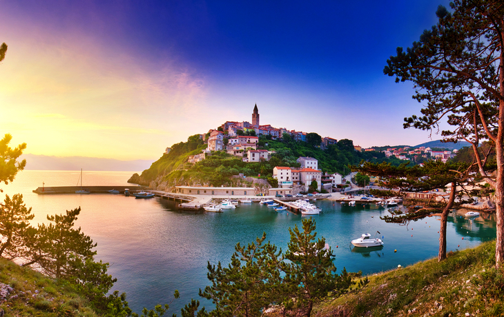 Vrbnik auf der Insel Krk in der Kvarner Bucht, Kroatien - © Mykhaylo Feshchur - stock.adobe.com