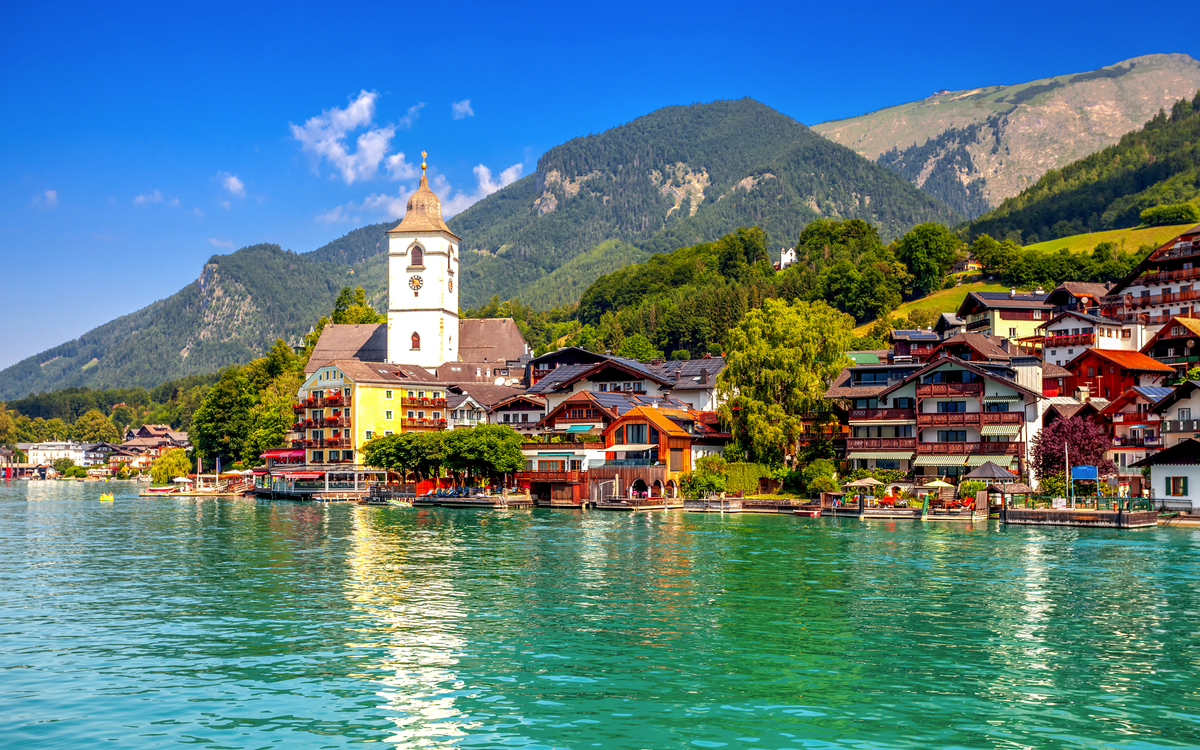 St. Wolfgang am Wolfgangsee im Salzkammergut - © Sina Ettmer - stock.adobe.com