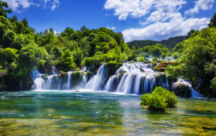 Krka-Wasserfälle in Dalmatien, Kroatien - © daliu - stock.adobe.com