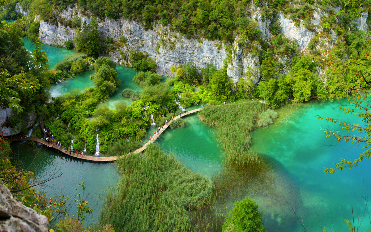 Panoramablick über die Plitvicer Seen - © Thomas - stock.adobe.com