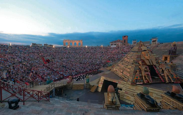 Arena di Verona in Italien - Courtesy of Fondazione Arena di Verona © Ennevi