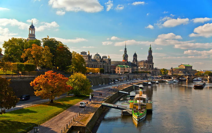 Herbst in Dresden - © santosha57 - stock.adobe.com