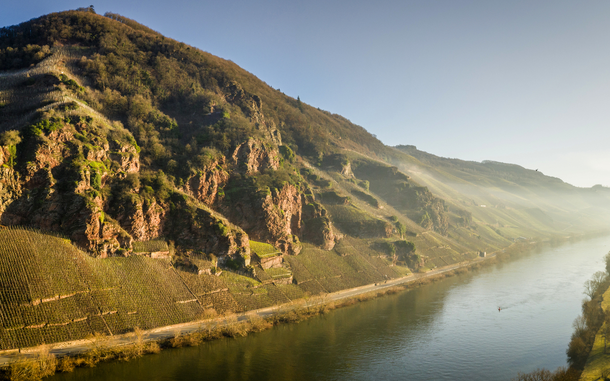 Blick auf das Erdener Treppchen in den Morgenstunden - © Dominik Ketz / Mosellandtouristik GmbH