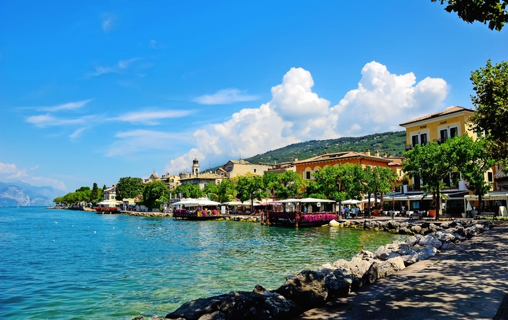 Torri del Benaco am Gardasee, Italien - © Traumbild - Fotolia