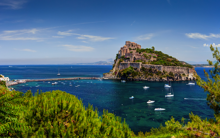 Castello Aragonese an der Ostseite der Insel Ischia  - ©Yevgen Belich - stock.adobe.com