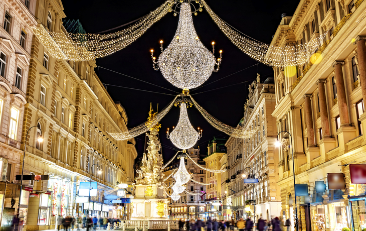 berühmte Einkaufsstraße Graben bei Nacht in Wien - © MarinadeArt - stock.adobe.com