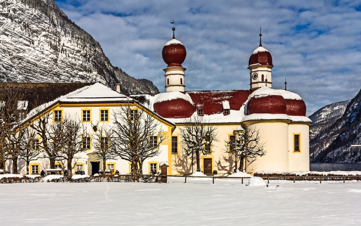 Kirche St. Bartholomä im Königssee in Bayern, Deutschland - © Frank - stock.adobe.com